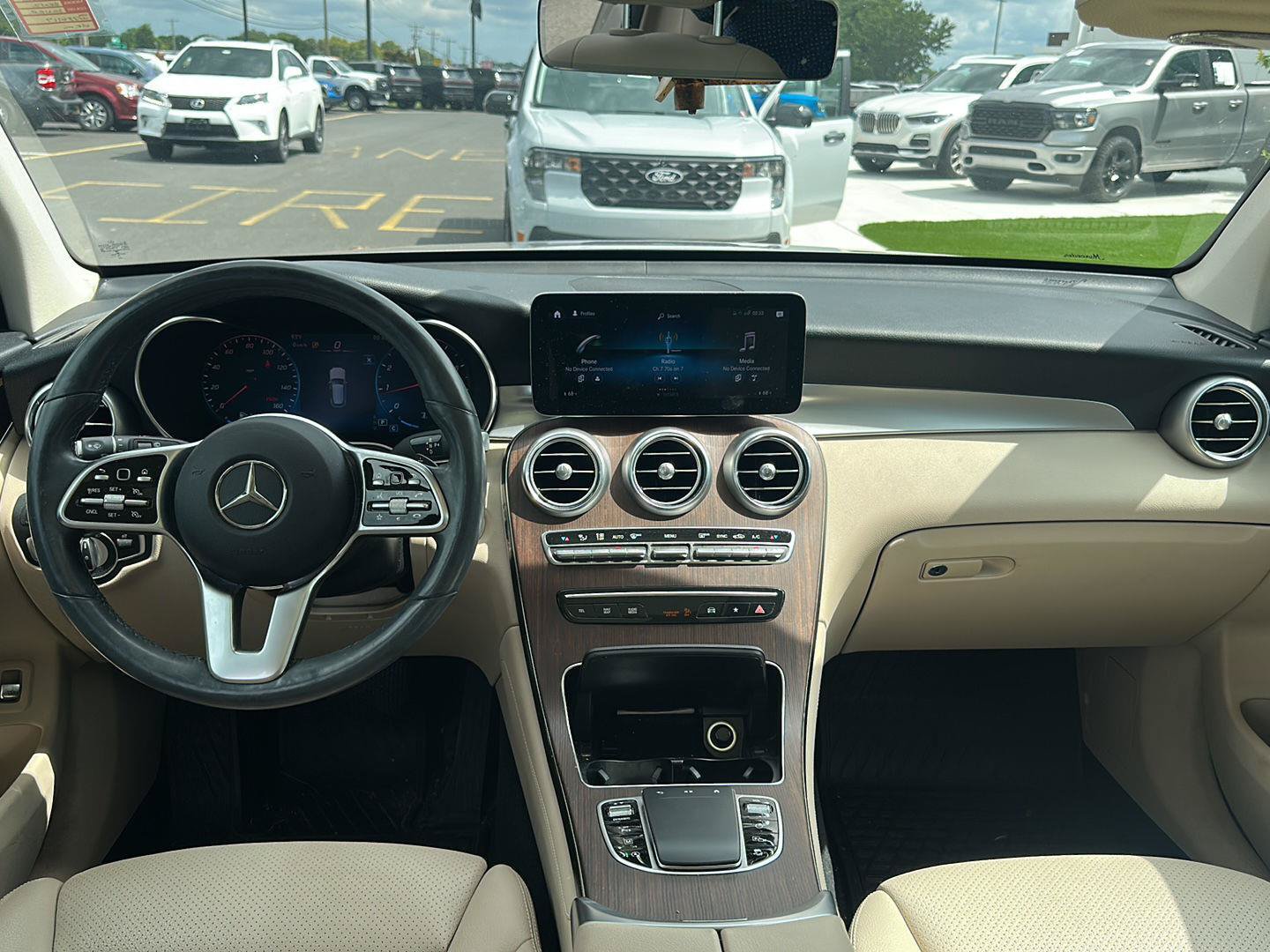 Used 2021 Mercedes-Benz GLC 300 4MATIC image 14