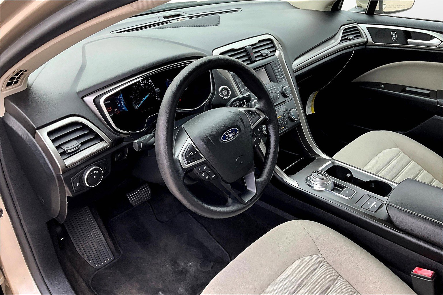 Used 2018 Ford Fusion S image 20