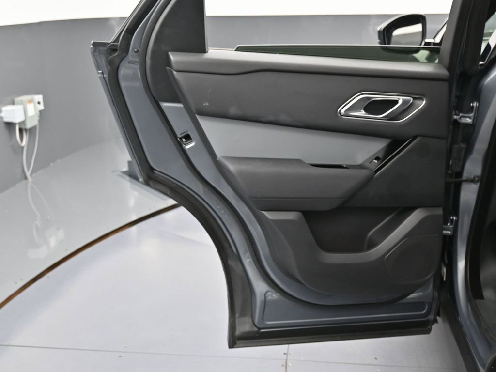 Used 2025 Land Rover Range Rover Velar S image 41