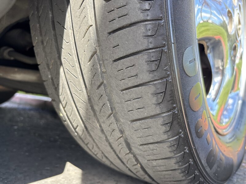 Used 1998 Lexus ES 330 FWD image 16
