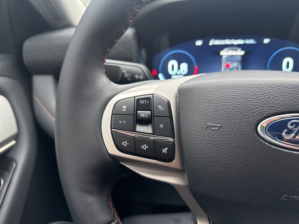 New 2026 Ford Explorer Active w/ Active Comfort Package image 15