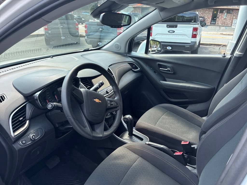 Used 2019 Chevrolet Trax LS FWD image 6