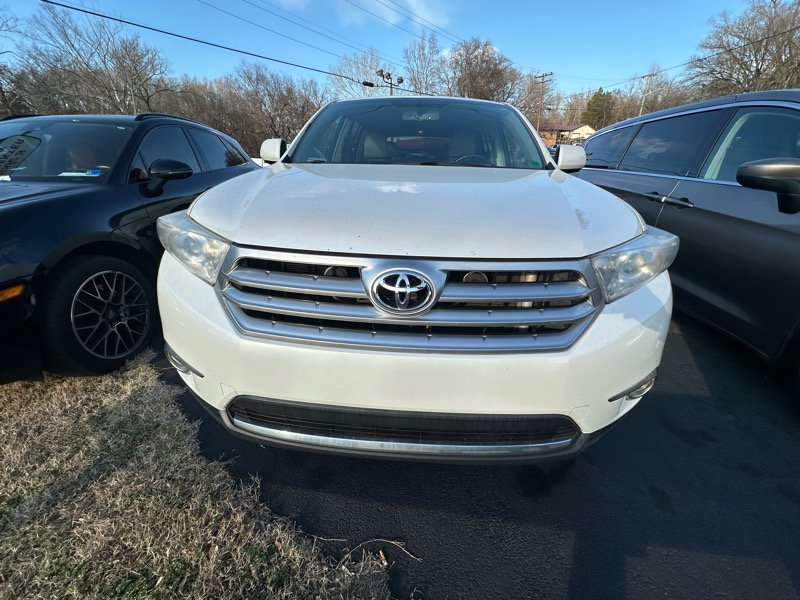 Used 2012 Toyota Highlander SE image 1