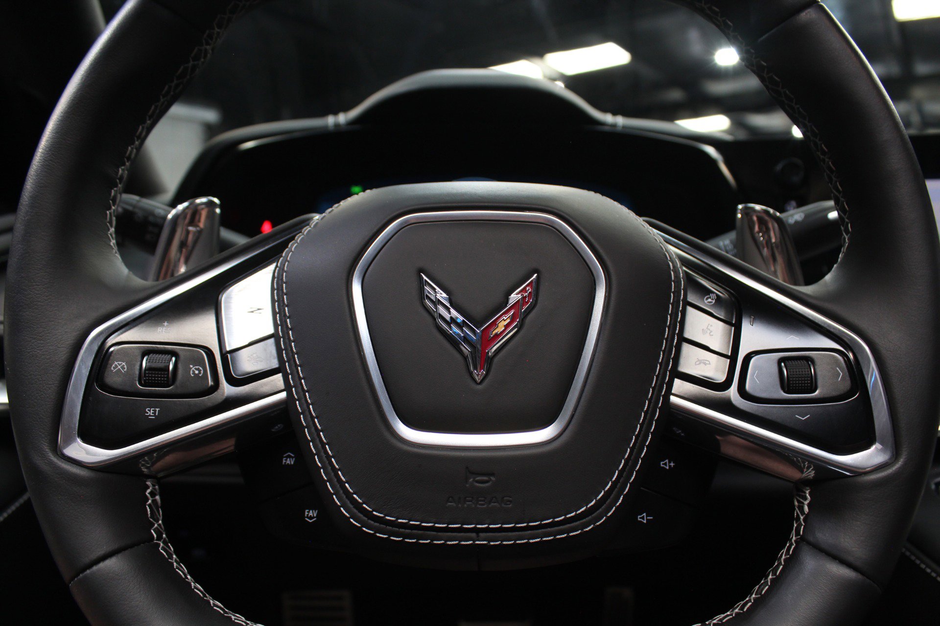 Used 2024 Chevrolet Corvette Stingray Premium Conv w/ Z51 Performance Package RWD image 55