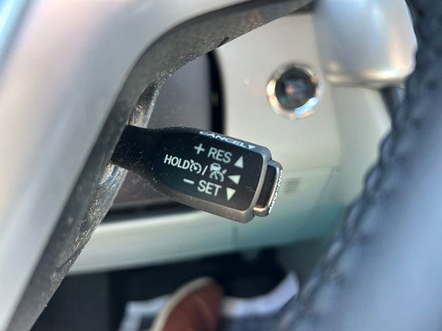 Used 2018 Toyota Highlander XLE AWD/4WD image 28