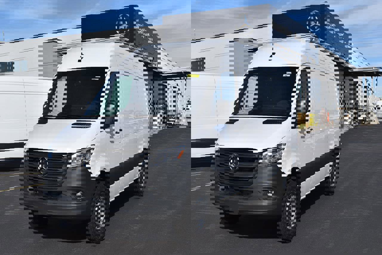 New 2025 Mercedes-Benz Sprinter 2500 image 1