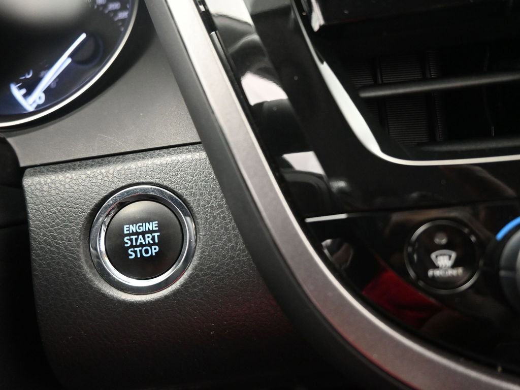 Used 2024 Toyota Camry SE w/ Convenience Package image 24