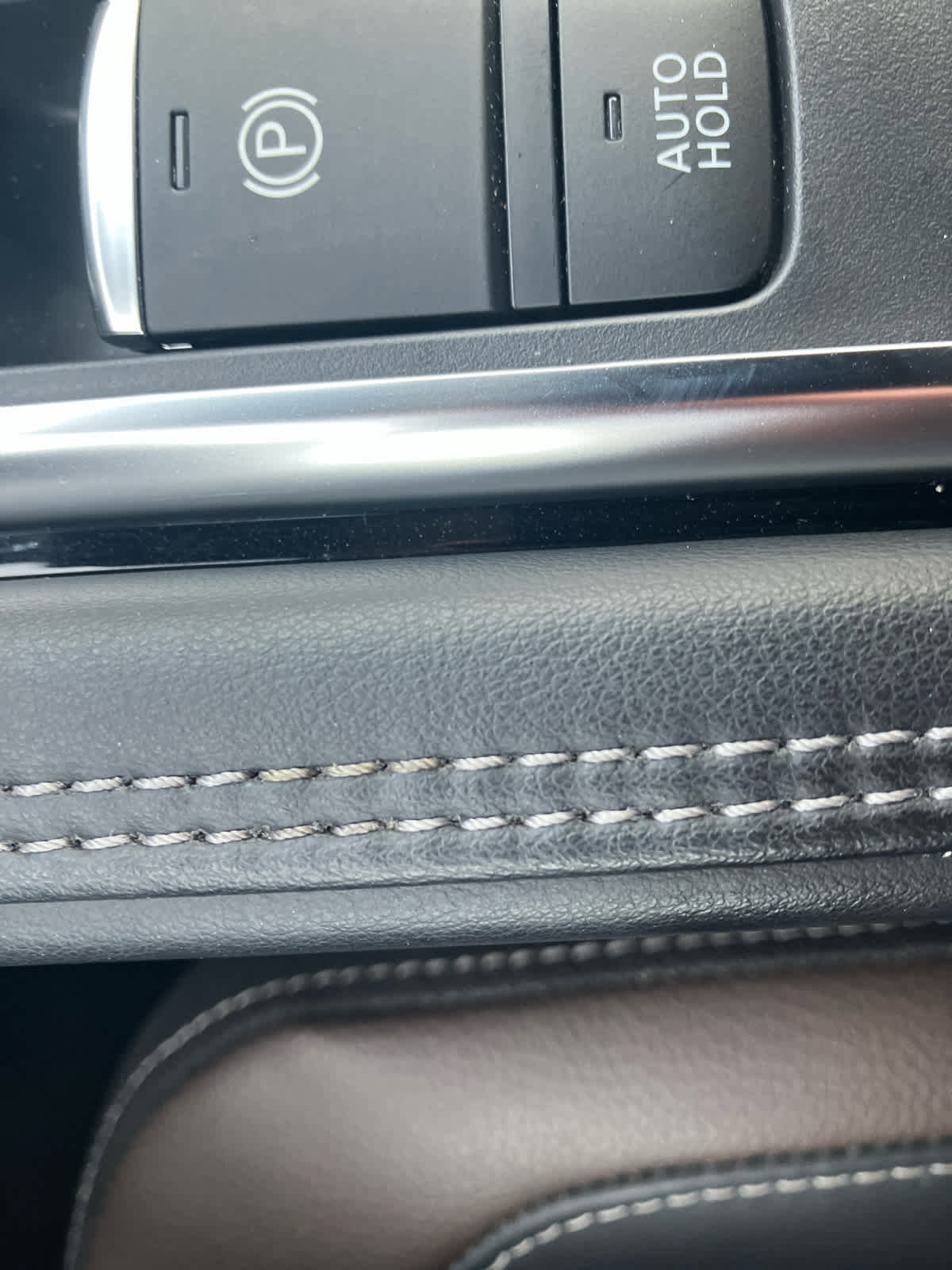 Used 2023 Nissan Pathfinder Platinum w/ Cargo Package image 35