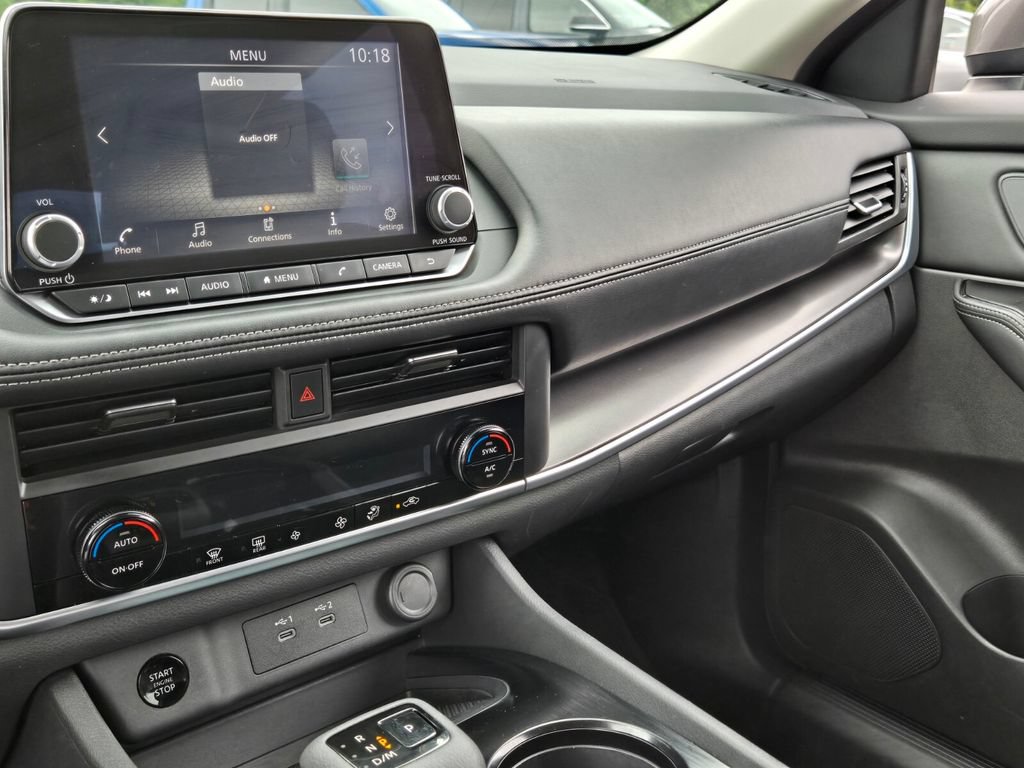 Used 2025 Nissan Rogue SV AWD/4WD image 21