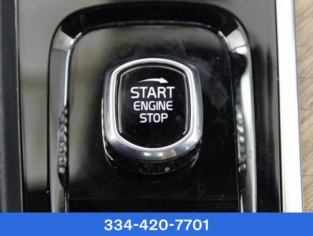 Used 2024 Volvo XC90 B6 Plus w/ Protection Package image 4