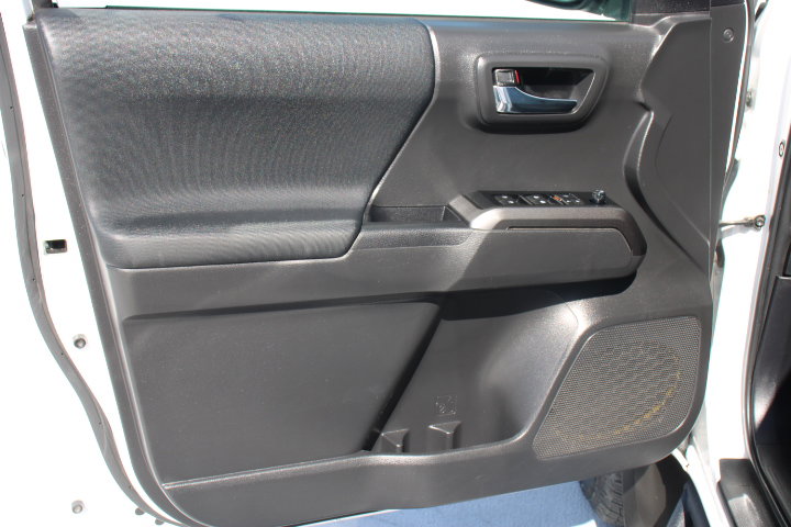 Certified 2023 Toyota Tacoma TRD Off-Road w/ Black Out Package (TMS) image 13