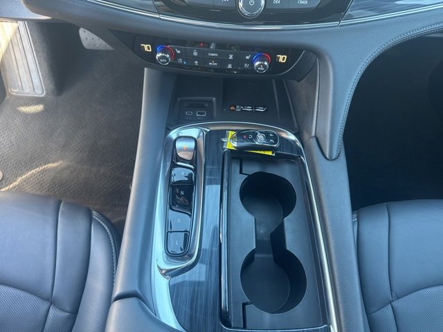 Used 2024 Buick Enclave Premium image 13