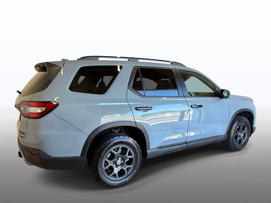 Used 2024 Honda Pilot TrailSport image 10