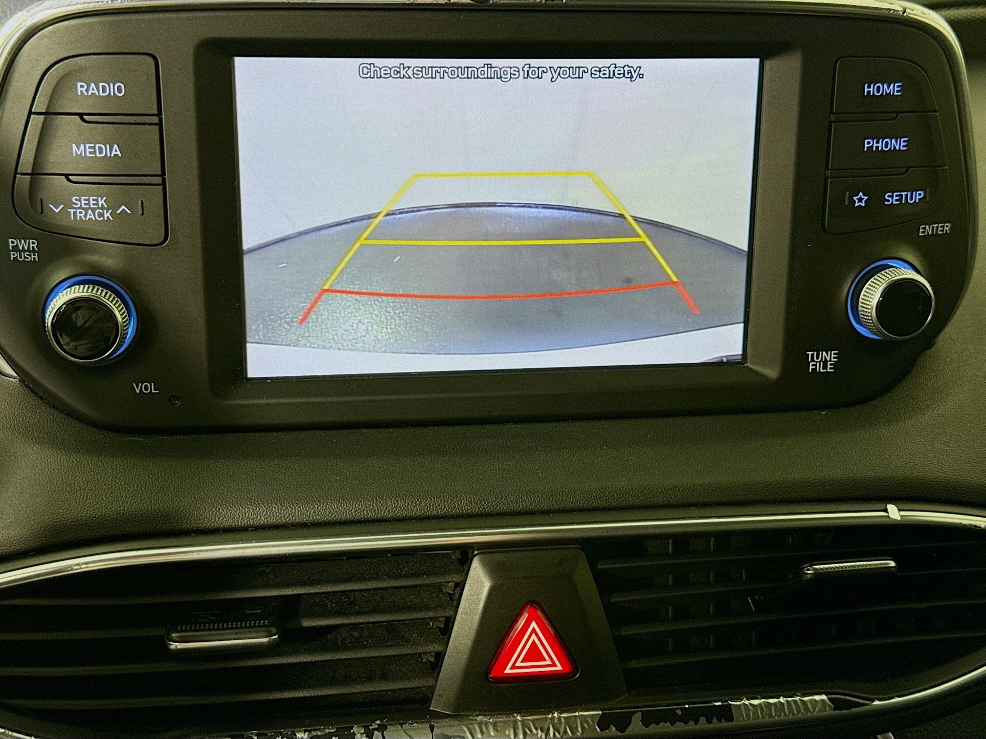 Used 2019 Hyundai Santa Fe SE image 19