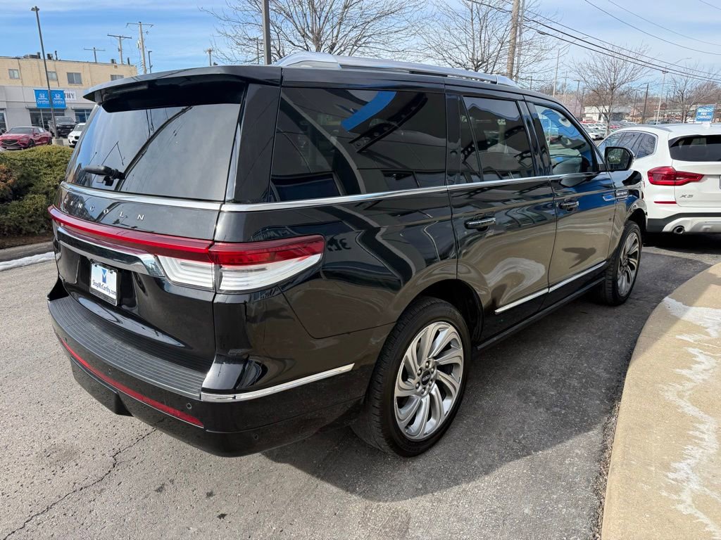 Used 2024 Lincoln Navigator Reserve image 12