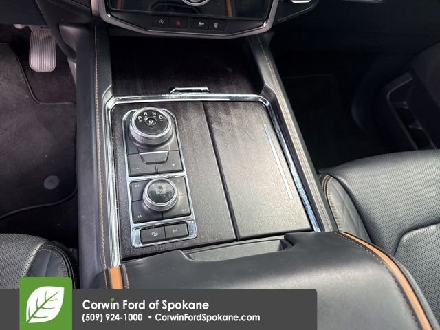 Used 2022 Ford Expedition Platinum AWD/4WD image 19