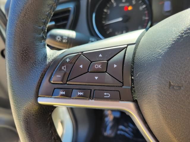 Used 2020 Nissan Rogue S FWD image 22