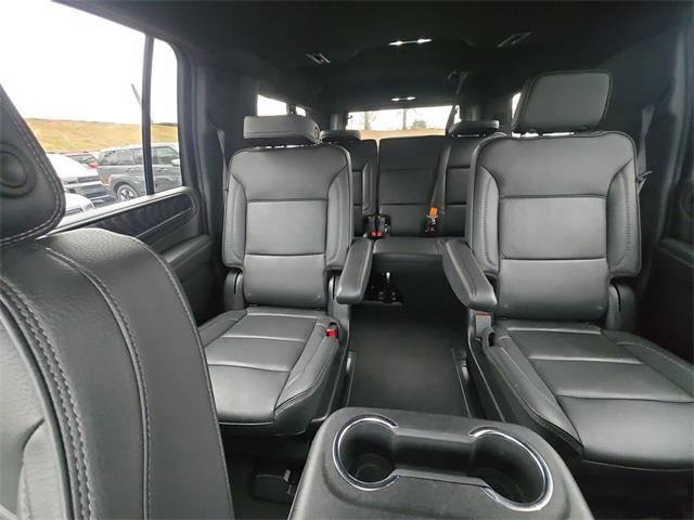 Used 2024 GMC Yukon XL Denali image 23