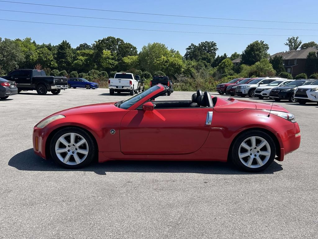 Used 2005 Nissan 350Z Touring RWD image 25