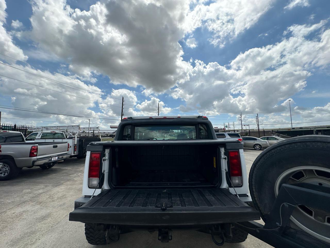 Used 2007 HUMMER H2 Luxury image 57