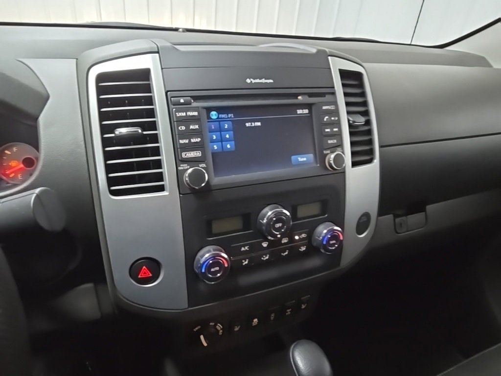Used 2020 Nissan Frontier PRO-4X w/ Pro-4x Utility Package image 26