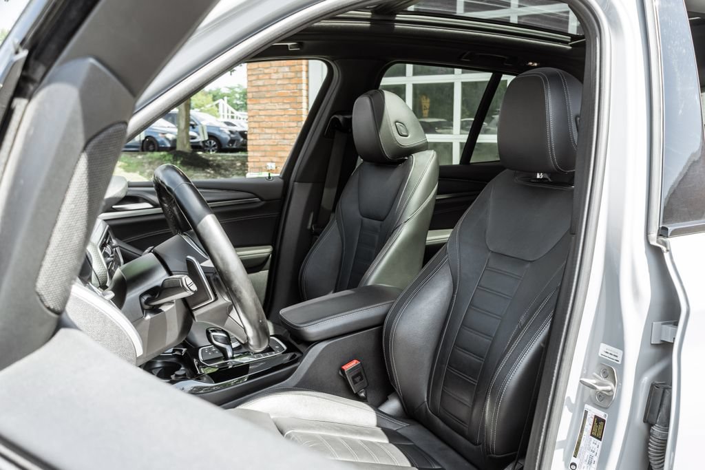 Used 2022 BMW X3 xDrive30i AWD/4WD image 6