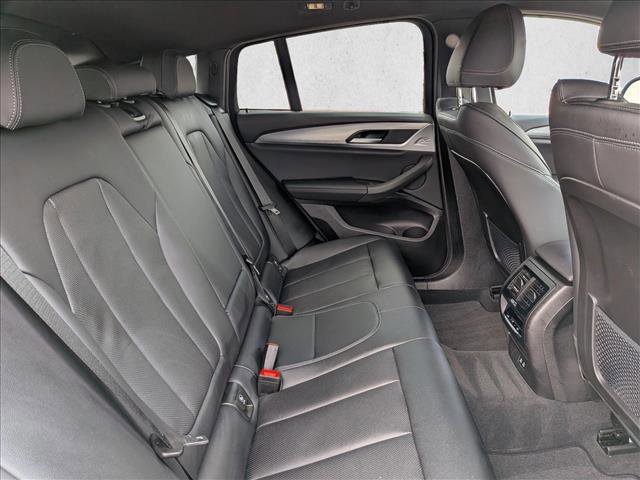 Used 2025 BMW X4 xDrive30i image 21