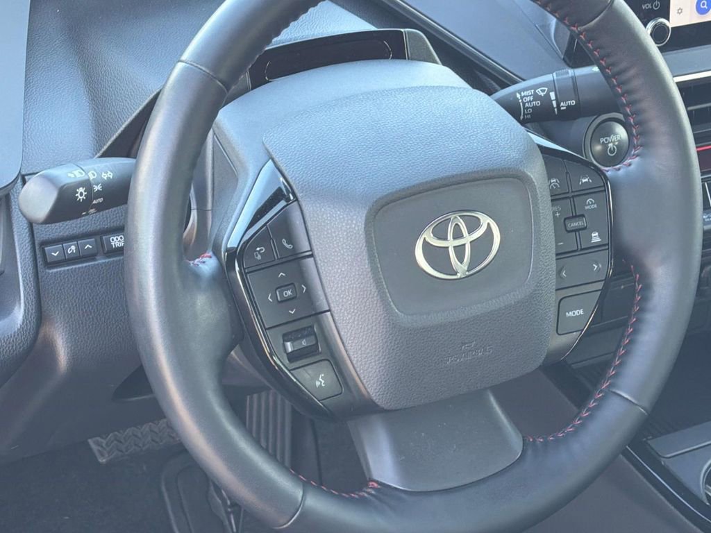 Used 2023 Toyota Prius Prime FWD image 10