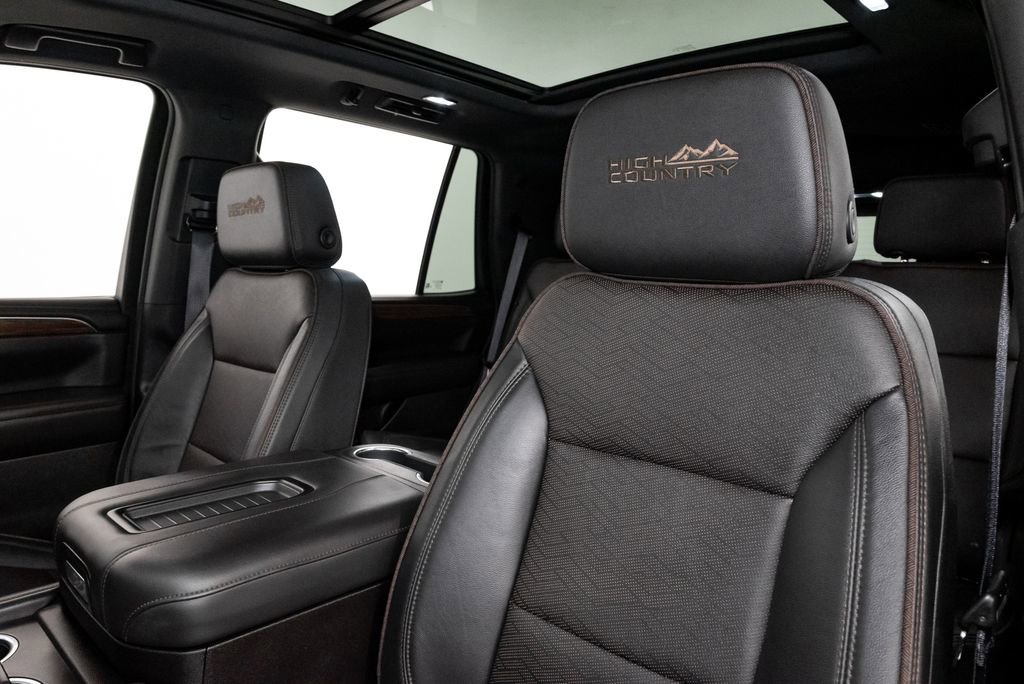 Used 2024 Chevrolet Tahoe High Country AWD/4WD image 14