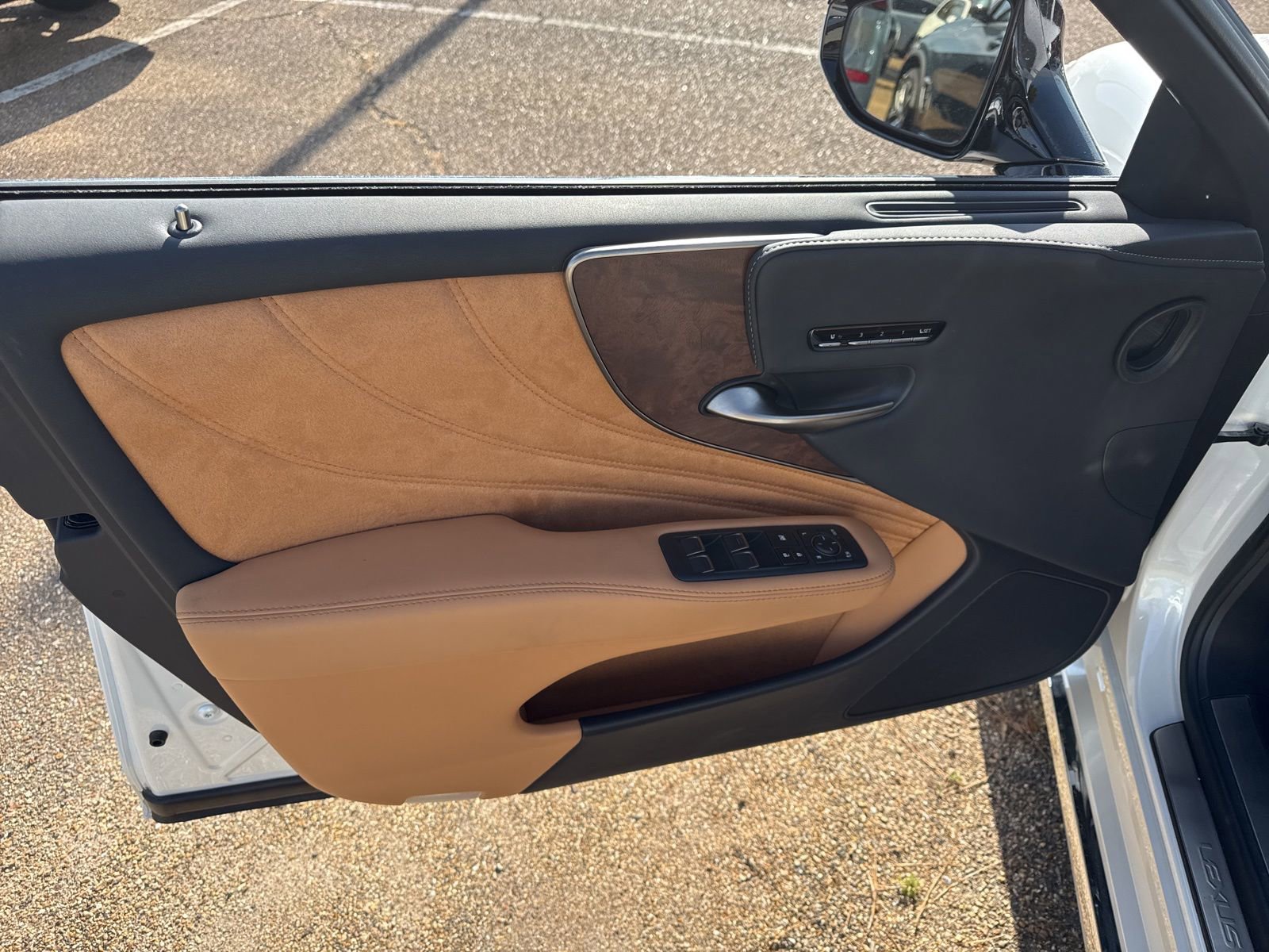 Used 2024 Lexus LS 500 image 14