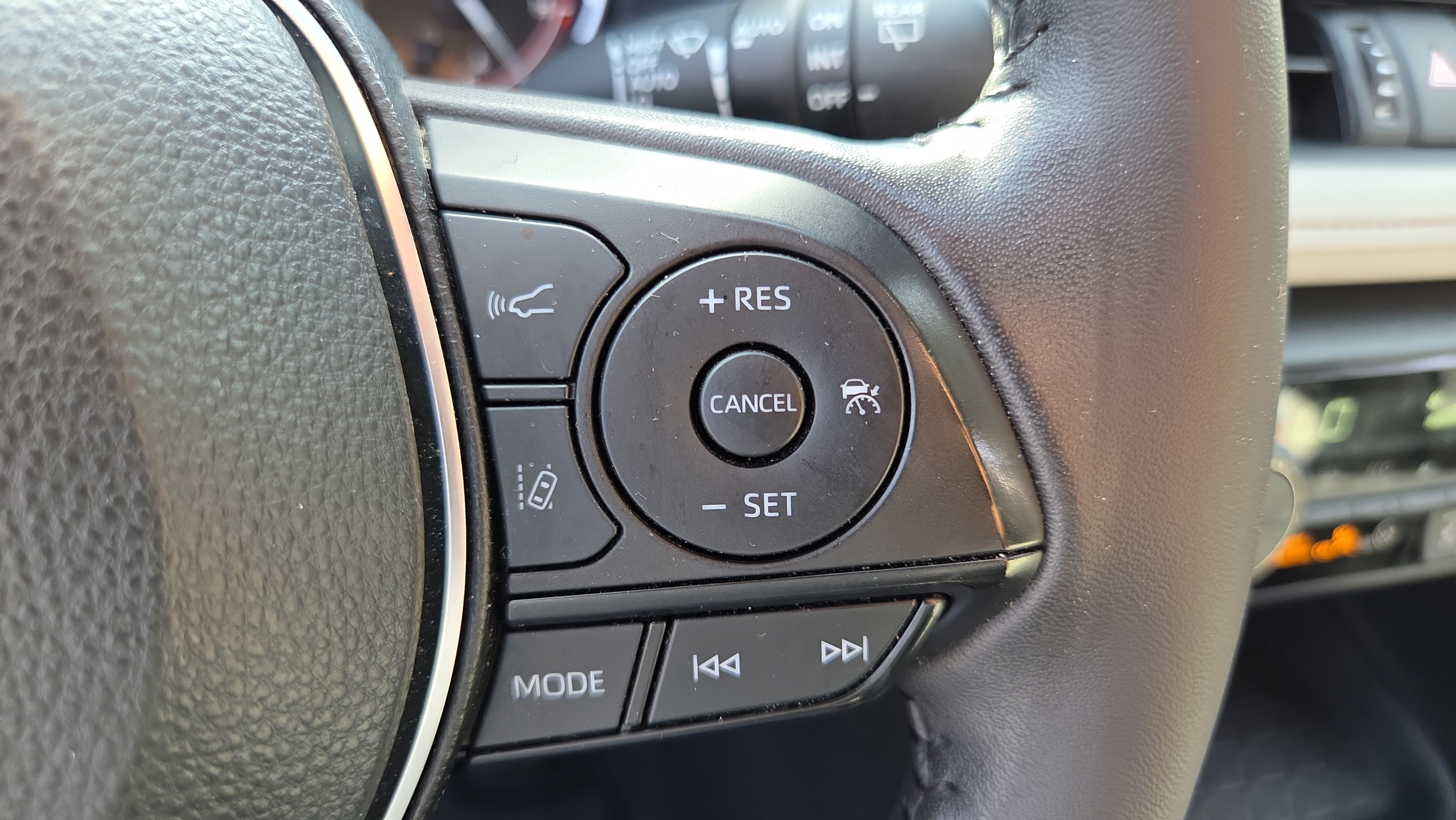 Used 2024 Toyota RAV4 XLE Premium w/ Weather Package FWD image 26