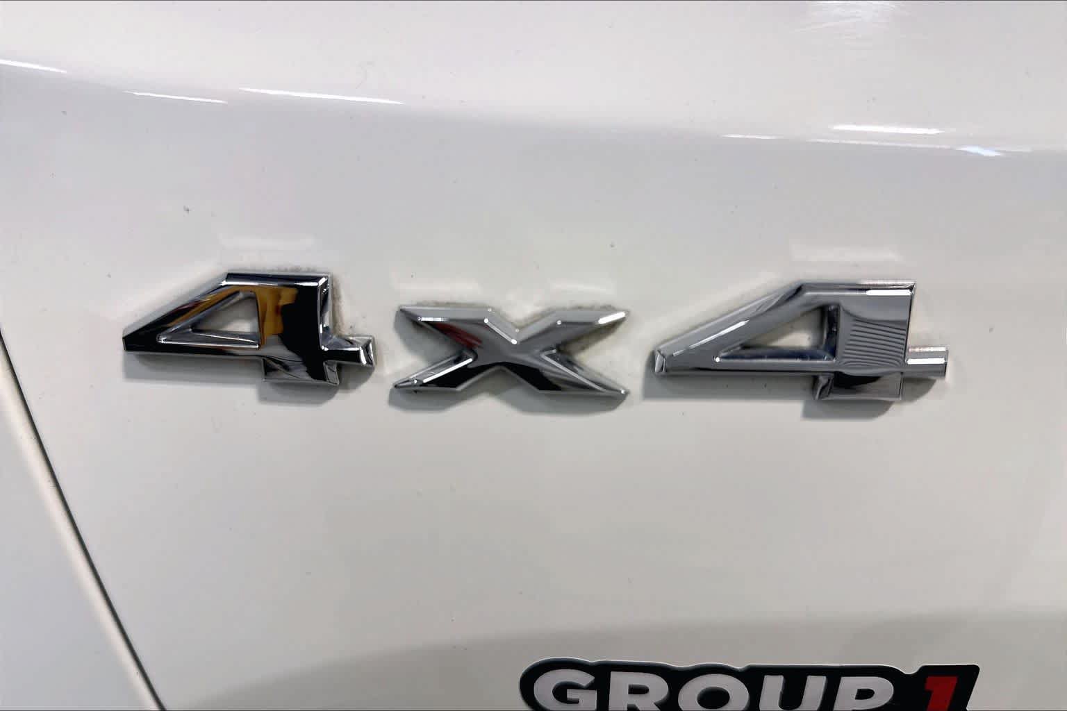 Used 2015 Jeep Renegade Latitude w/ Cold Weather Group II AWD/4WD image 30