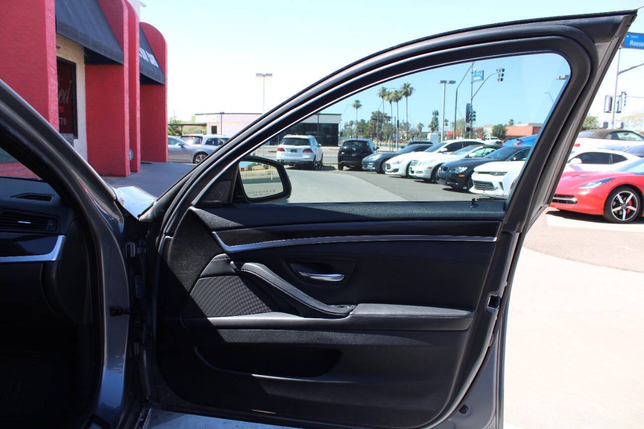 Used 2016 BMW 528i Sedan RWD image 19