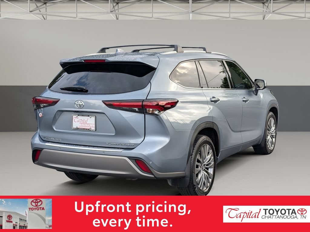 Used 2024 Toyota Highlander Platinum AWD/4WD image 7