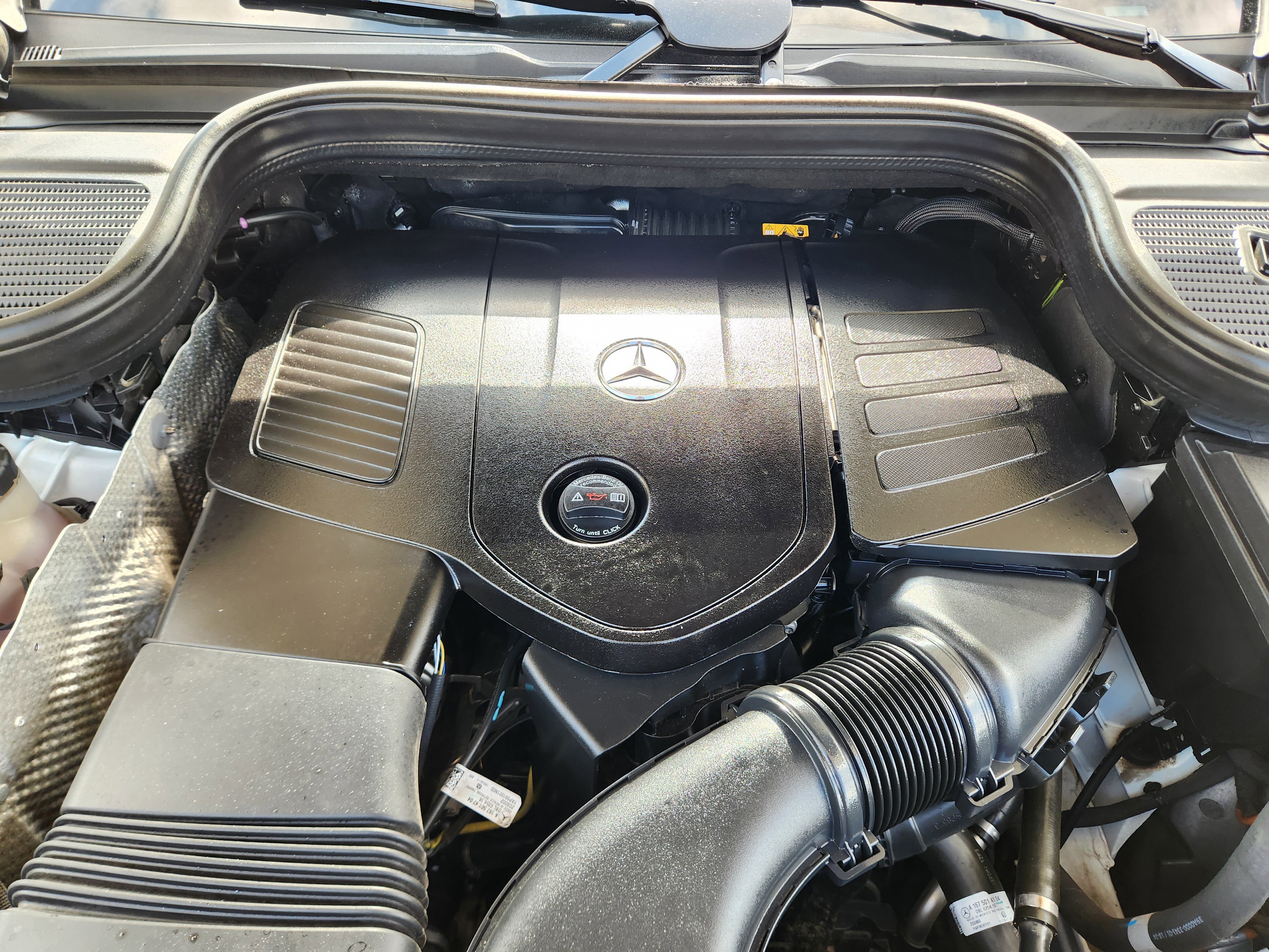 Used 2024 Mercedes-Benz GLE 350 4MATIC w/ Winter Package image 30