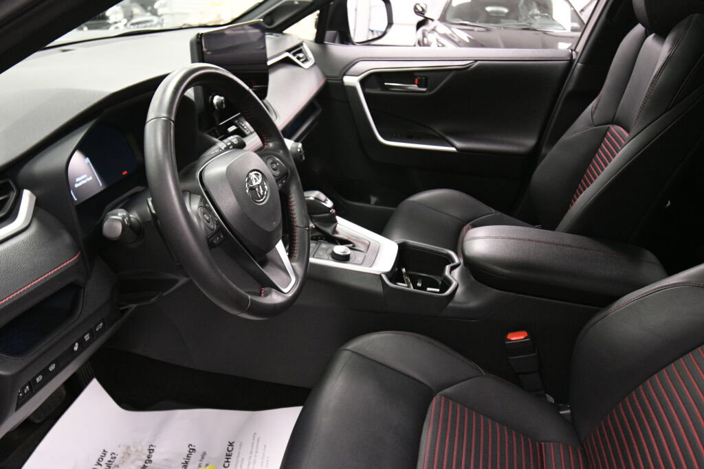 Used 2024 Toyota RAV4 XSE w/ Weather Package image 20