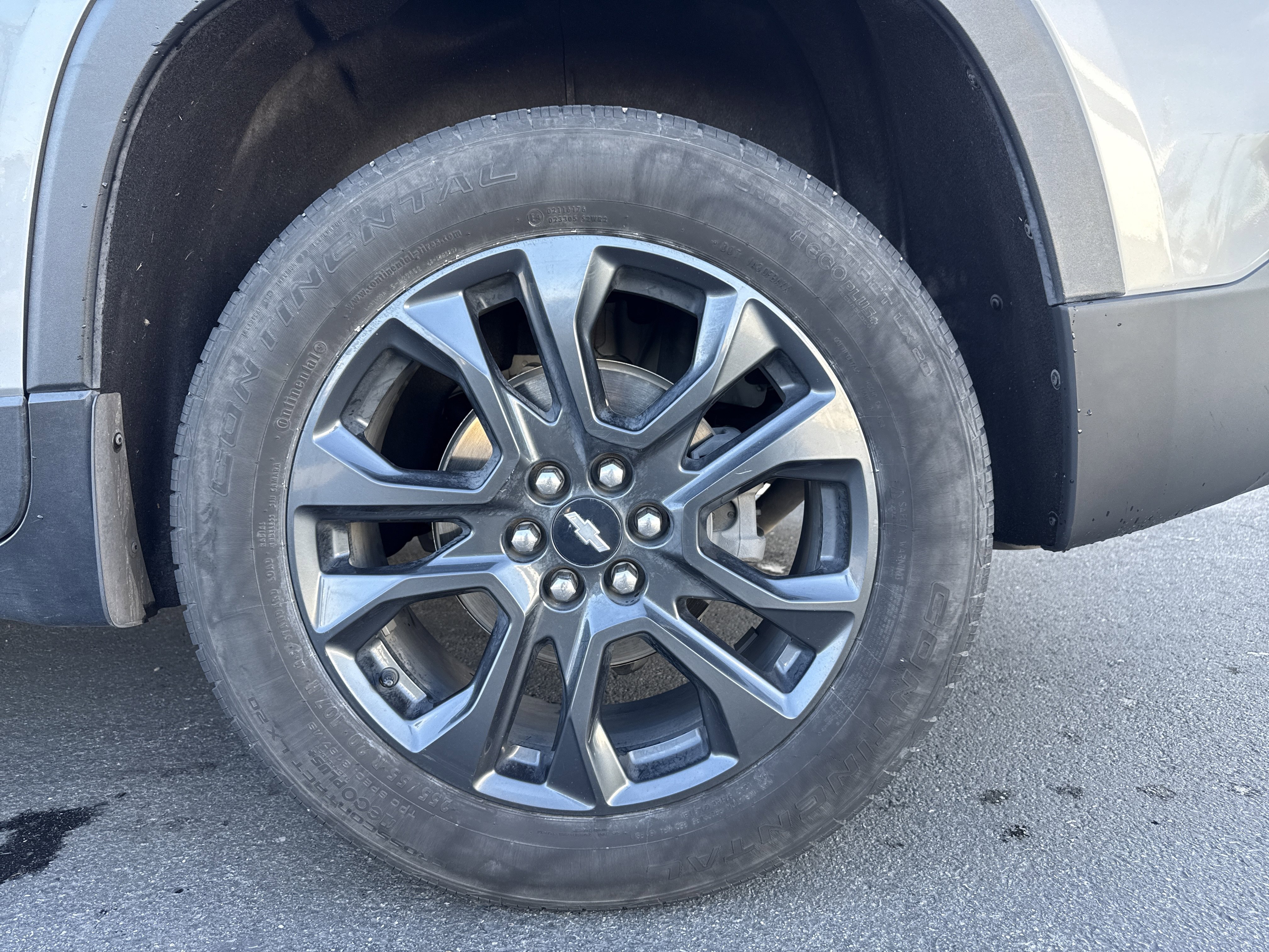 Used 2021 Chevrolet Traverse RS image 3