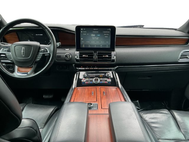 Used 2019 Lincoln Navigator L Reserve AWD/4WD image 12