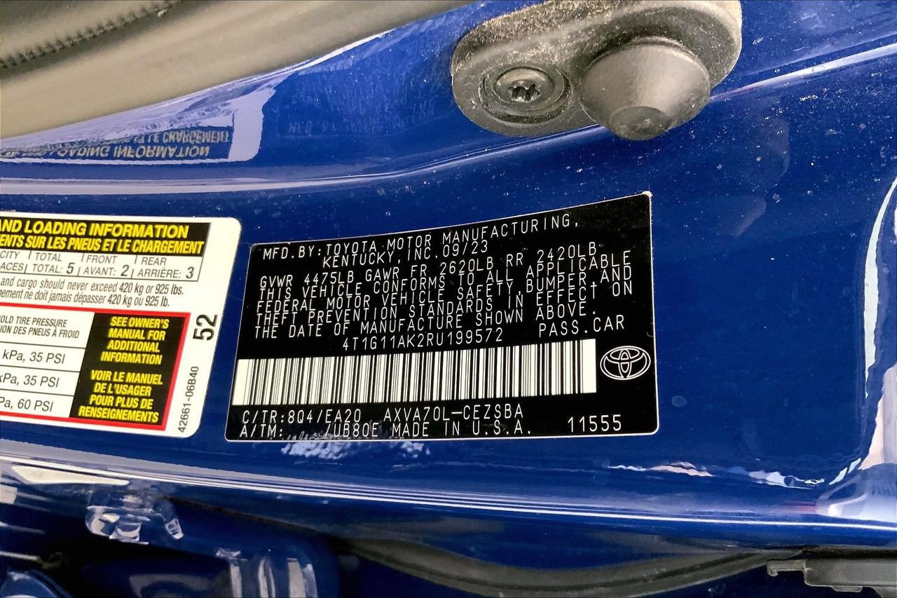 Used 2024 Toyota Camry SE FWD image 33