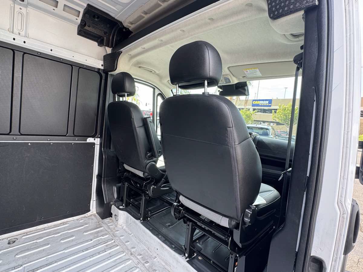 Used 2025 RAM ProMaster 2500 w/ Convenience Group FWD image 20