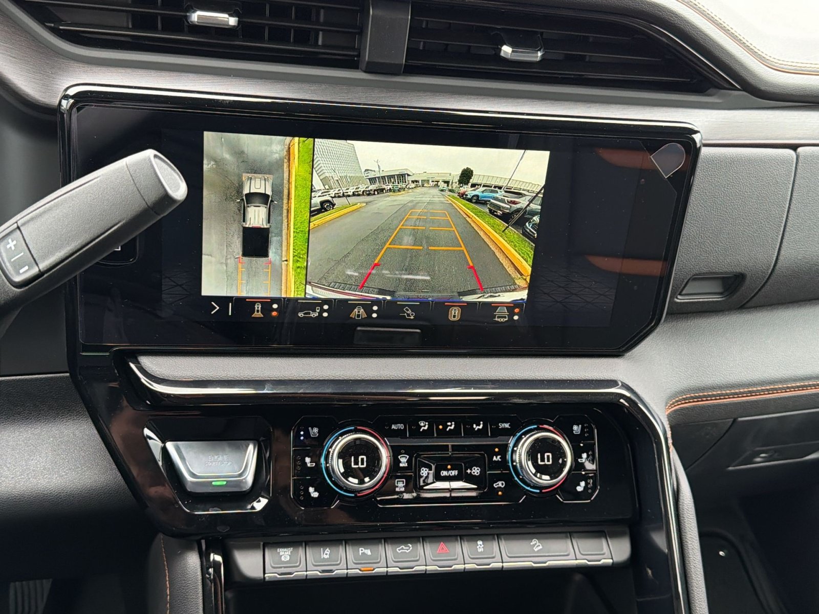 New 2026 GMC Sierra 2500 AT4 w/ Technology Package AWD/4WD image 19