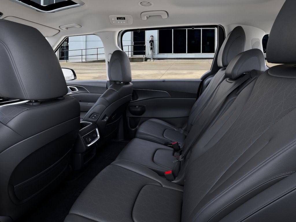 New 2026 Kia Carnival SX image 18