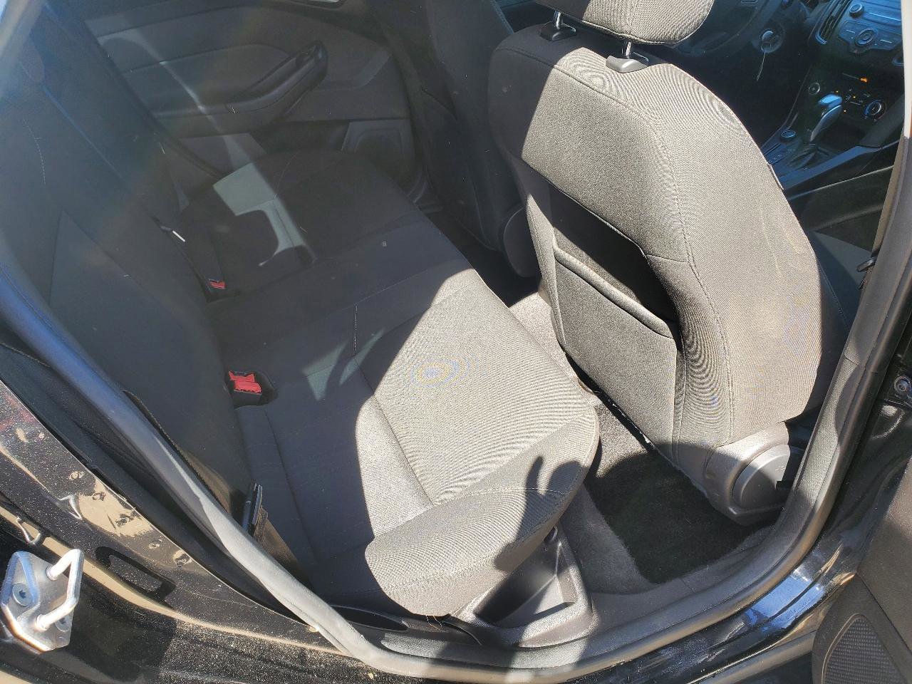 Used 2015 Ford Focus SE image 7