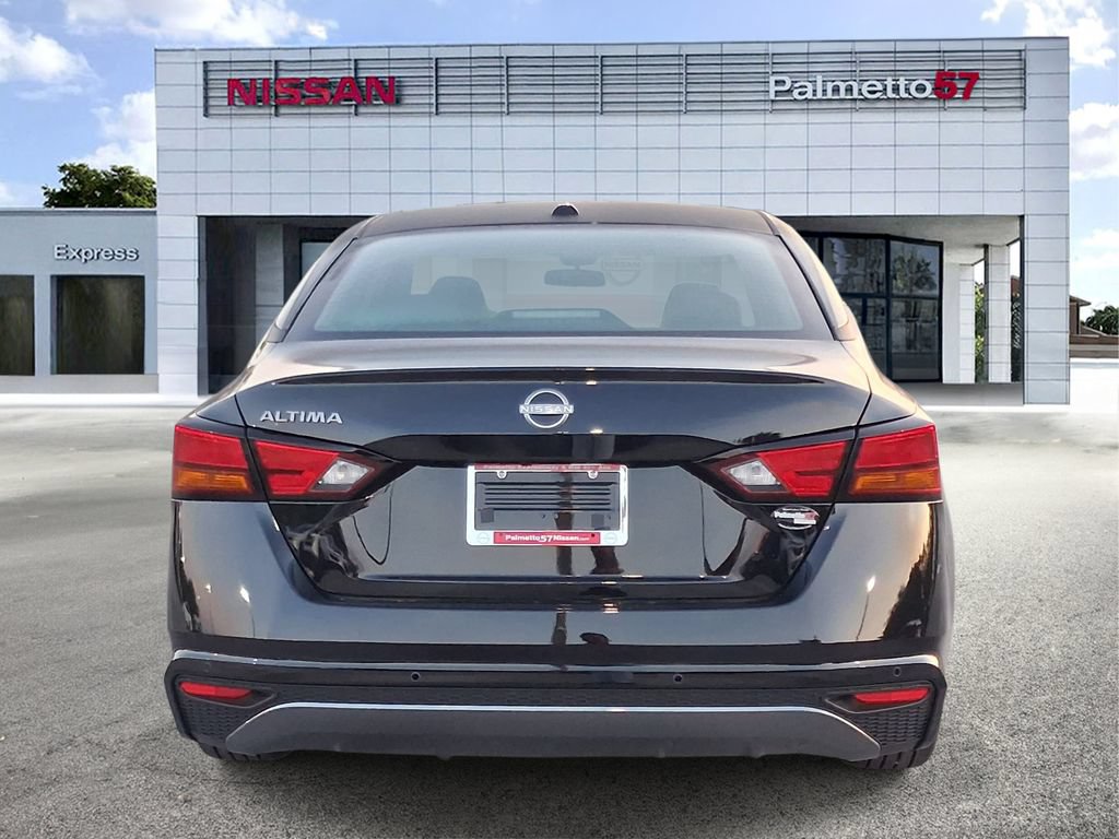 New 2026 Nissan Altima 2.5 SV FWD image 4