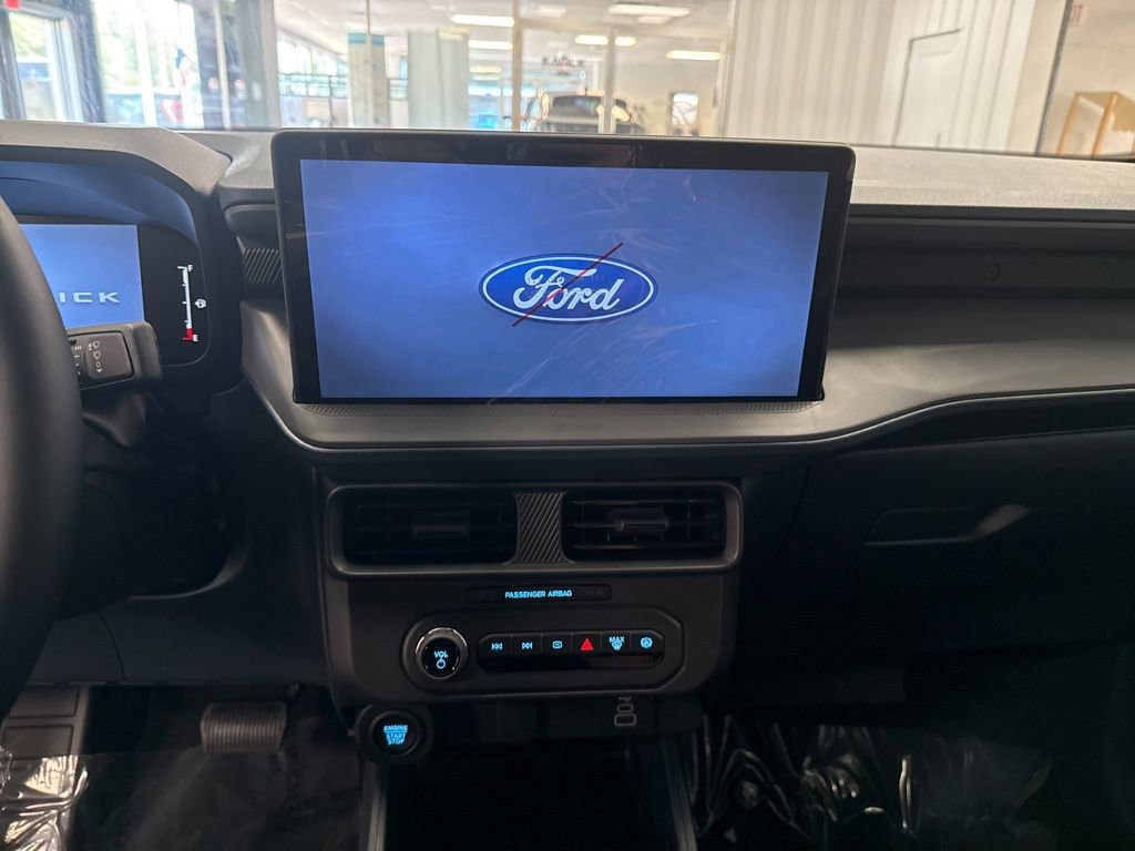 New 2025 Ford Maverick XLT w/ XLT Luxury Package image 18