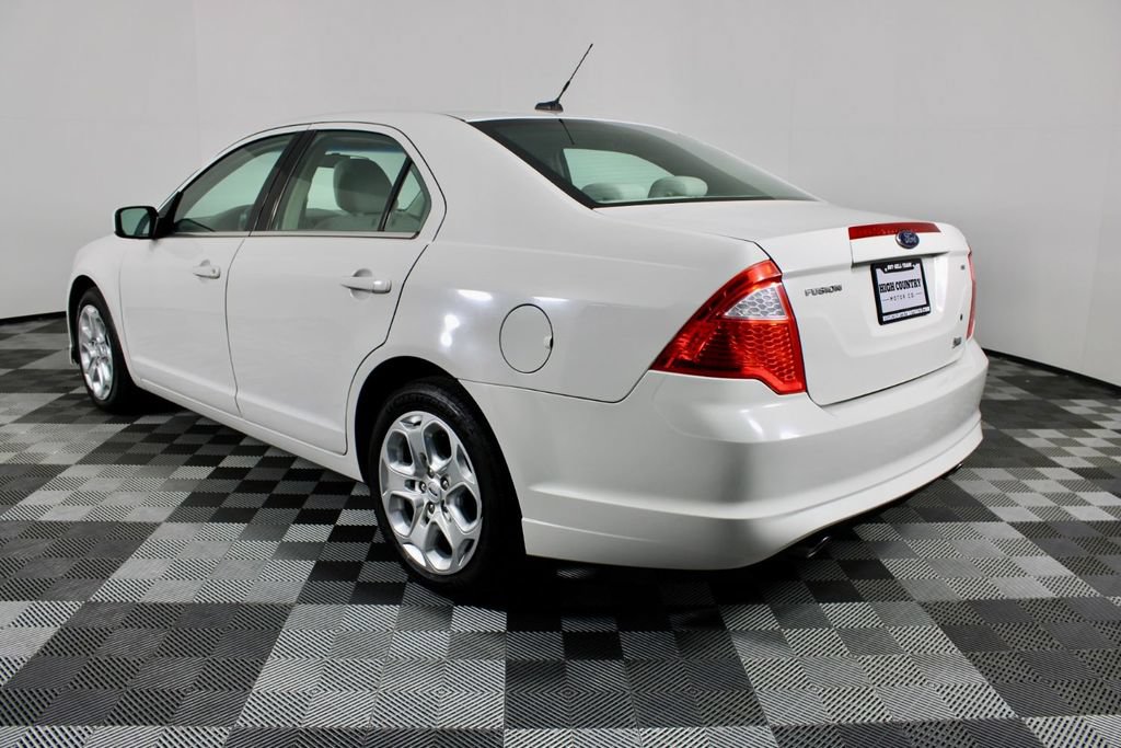 Used 2010 Ford Fusion SE FWD image 5
