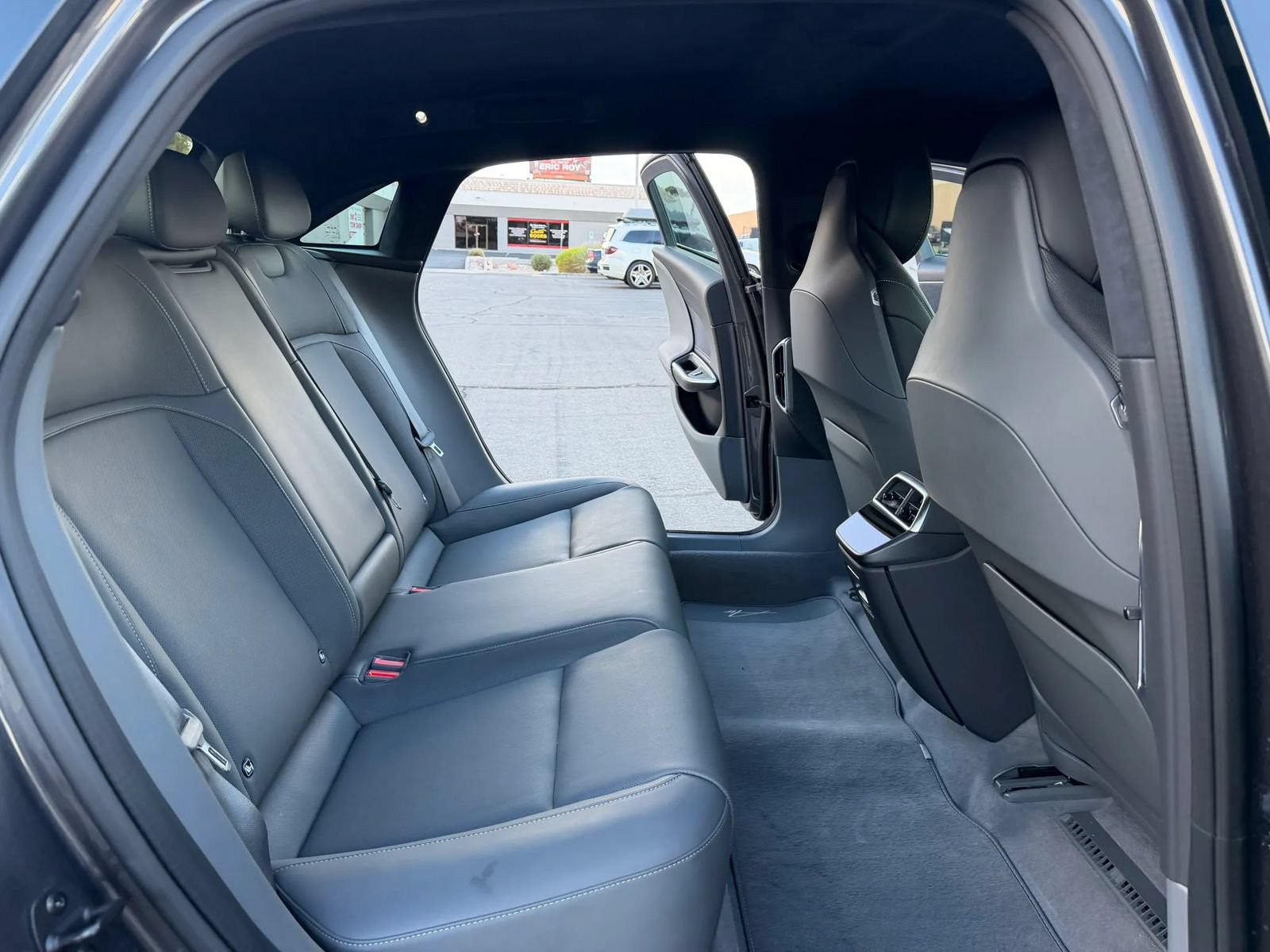Used 2024 Lucid Air Touring AWD/4WD image 16