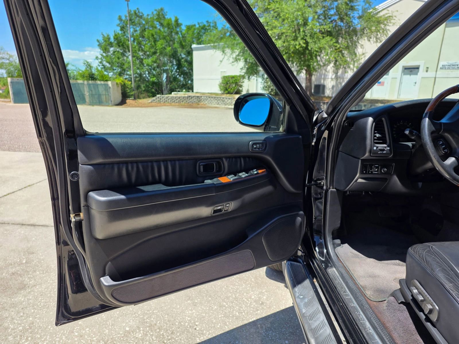 Used 2001 INFINITI QX4 2WD image 18