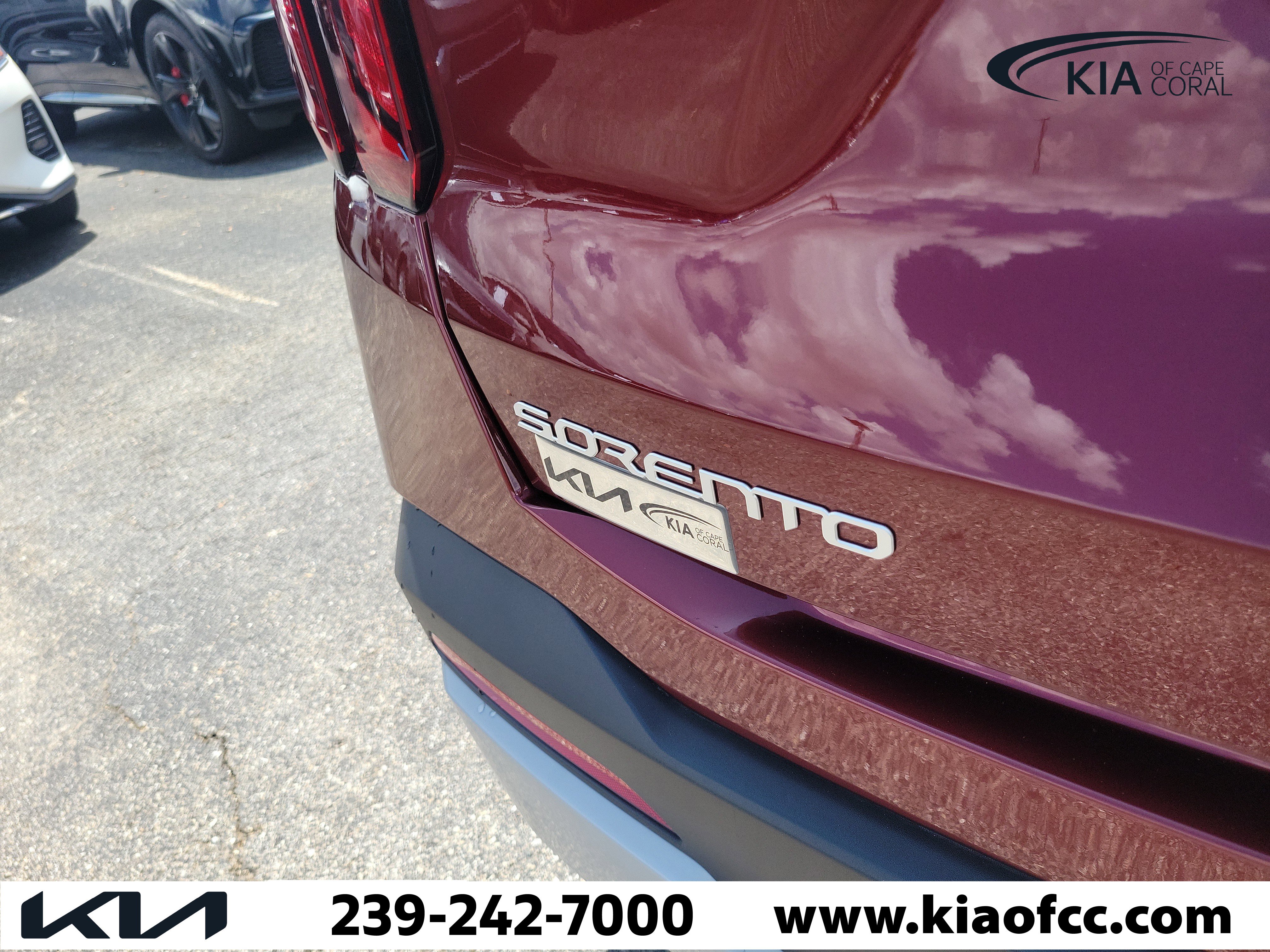 Certified 2025 Kia Sorento LX FWD image 10