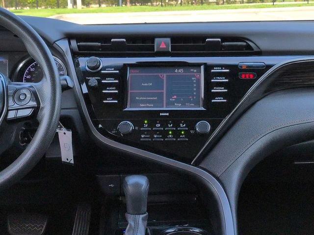 Used 2020 Toyota Camry LE FWD image 17